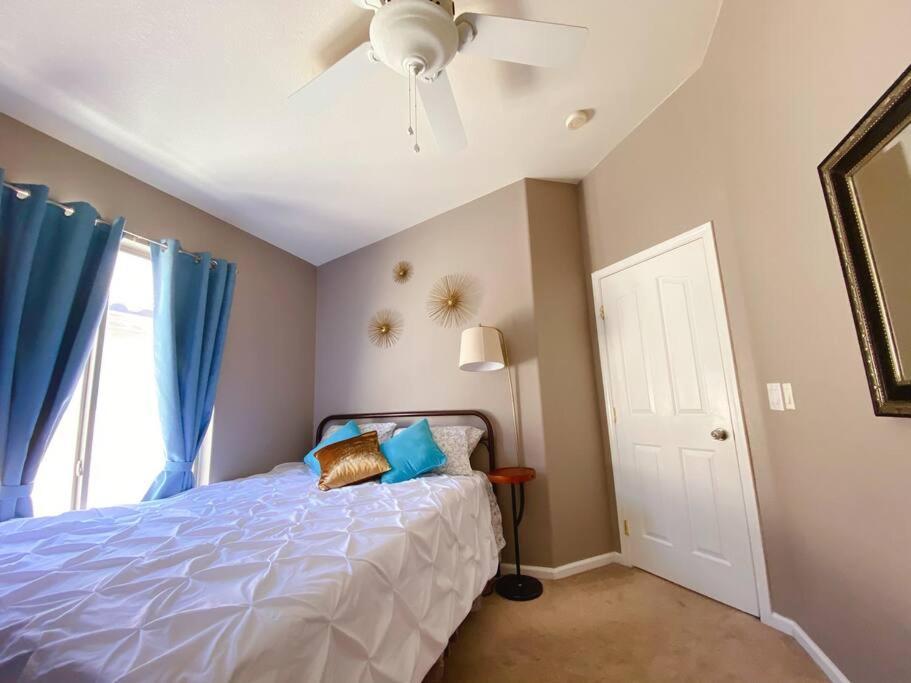 Amazing Heated Pool And Private Hot Tub 3Br In Heart Of Lv Villa Las Vegas Exterior photo